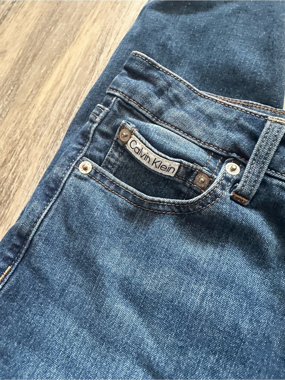 Calvin Klein Jeans Women’s High Rise Skinny Ankle Jeans - Picture 3 of 8